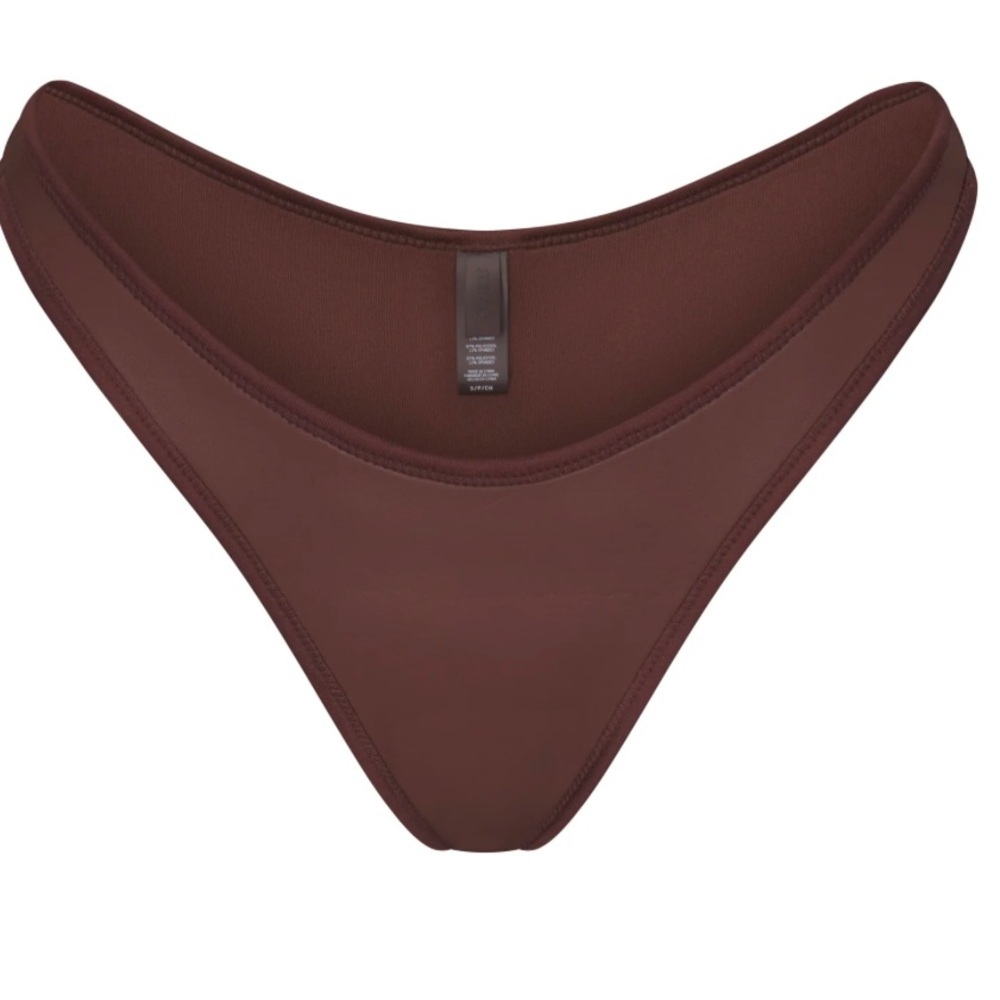 Skims Tanga Bikini Bottom in Cocoa, NWT